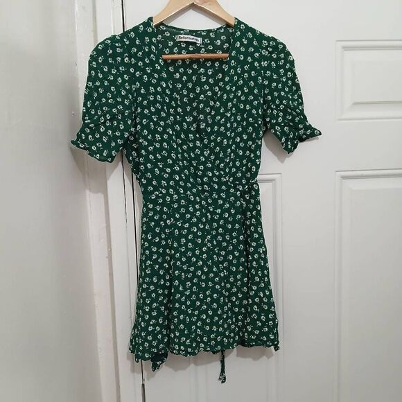 Reformation Dresses & Skirts - Reformation womens small lucky mini wrap emerald green dress